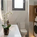 360 Skyline Suite, Аргостолион